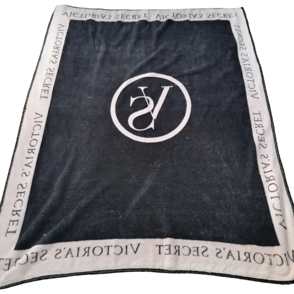 Victoria's Secret Fleece Blanket Pink Black Large Logo 50